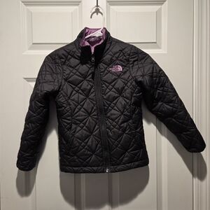 The North Face Kids Size S 3 in 1 Jacket with Shell and Insulated lining  - GUC!